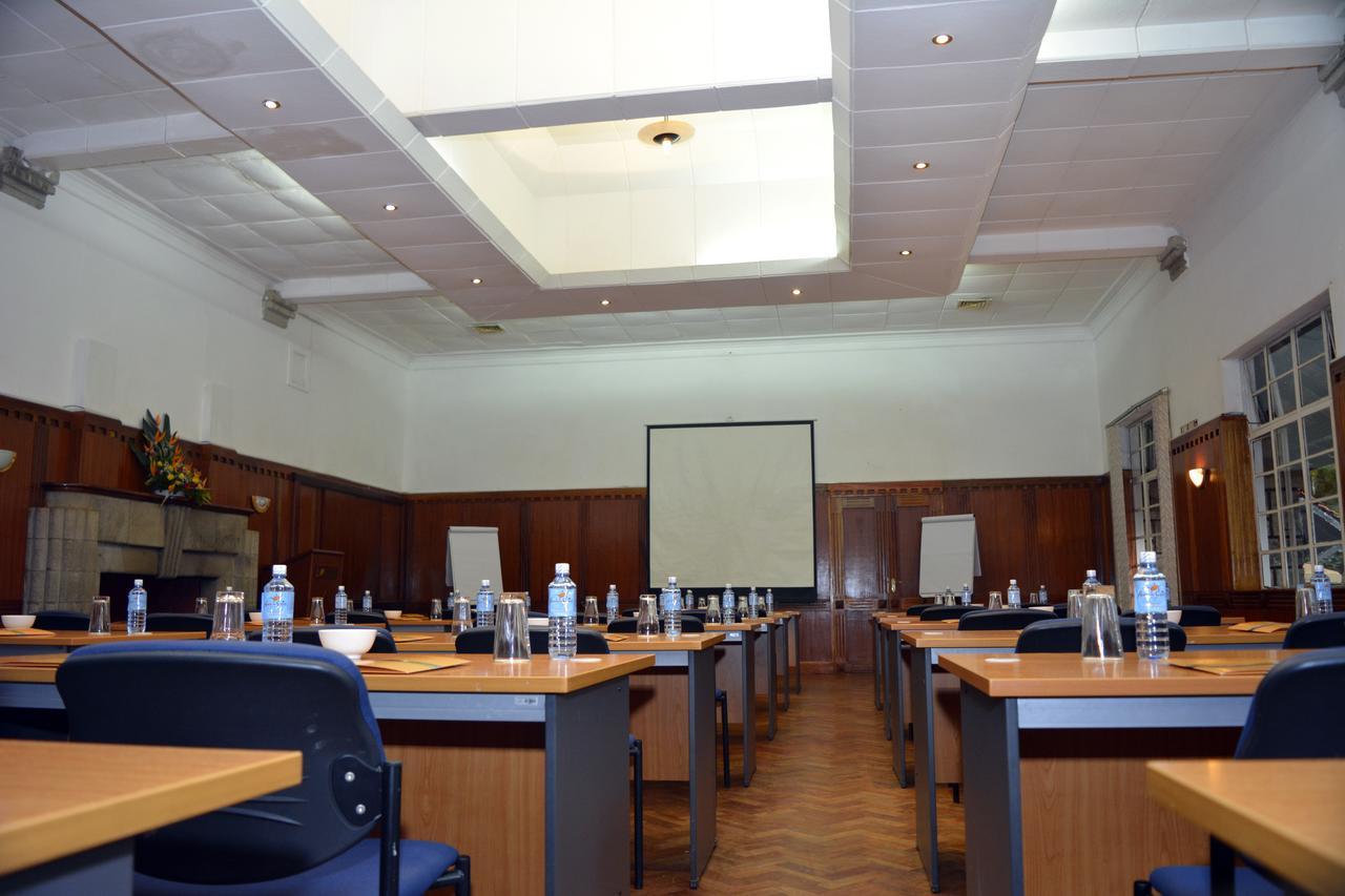 Outspan Hotel Nyeri Dış mekan fotoğraf
